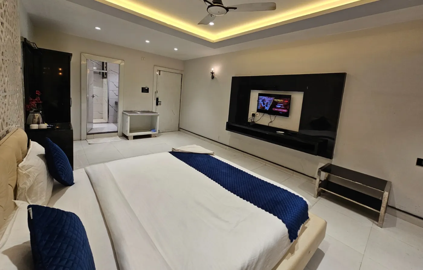 Royal Executive Suite View 1
