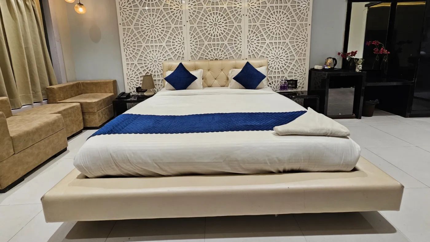 Royal Executive Suite Living Area